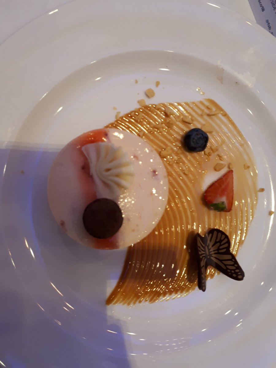 Euan_StagLand's tweet photo. Great night @FSB_Scotland annual dinner #FSBSco18 @FSB_DavidG @colin_borland @gillian070272 @SeggieAlison https://t.co/5EpLsCfXwI