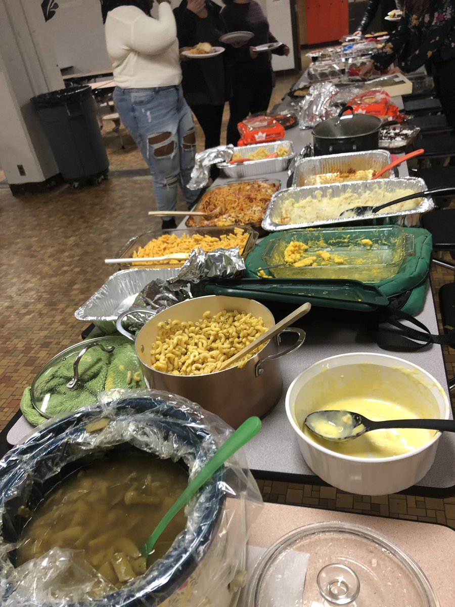 sarawilson021's tweet photo. @FernCreekHigh @fchs_2019 1st Senior Friendsgiving was so much fun! Great turnout and GREAT food!! You all outdid yourselves! This is definitely a tradition we will continue! #Friendsgiving @shelbyraaaae @devinlmason @lillian_marie01 @KelseyHaysley @Fbiggs_84 https://t.co/xT99bMcsOw