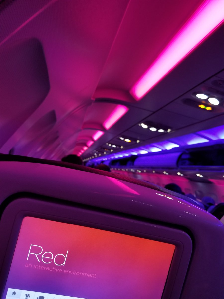 negritamaya's tweet photo. 2 for 2 on this trip! 🙌🏽 #VirginPlane Best way to close out my week 😌 https://t.co/K0TOzf3w74