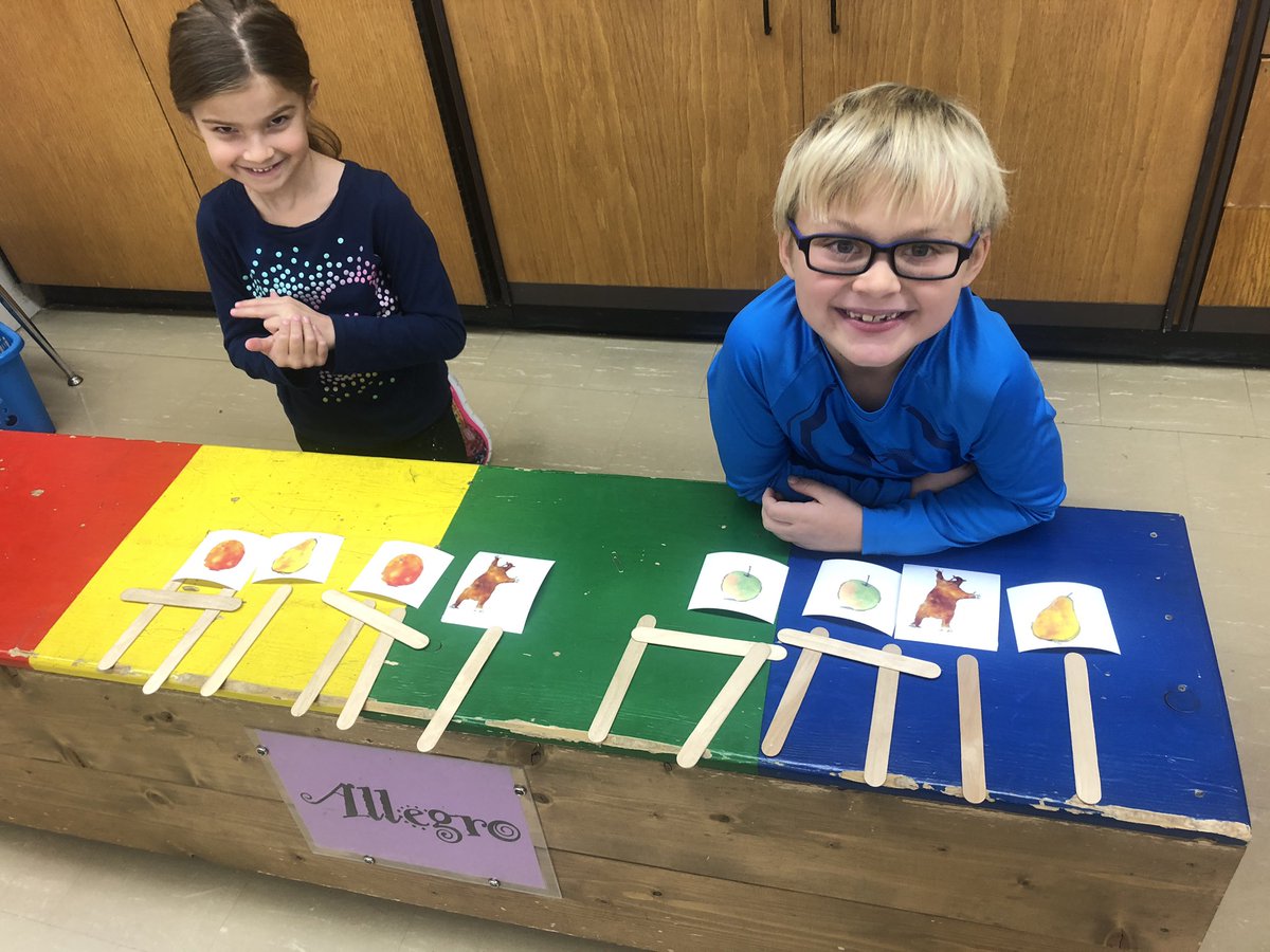 torkelsonmusic's tweet image. First graders are composing patterns using words from Emily Gravett’s book: “Orange Pear Apple Bear”. #elmused #ALASconnectED @nicksofio @MrsKluender
