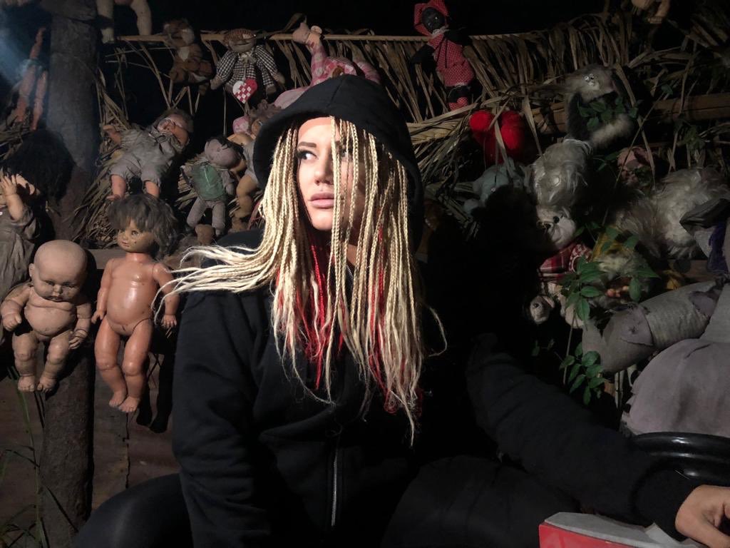 thetayavalkyrie's tweet photo. I can’t escape my demon...... @LuchaElRey #Weraloca 📸 @OscarShockDG https://t.co/7i1FduIhoJ