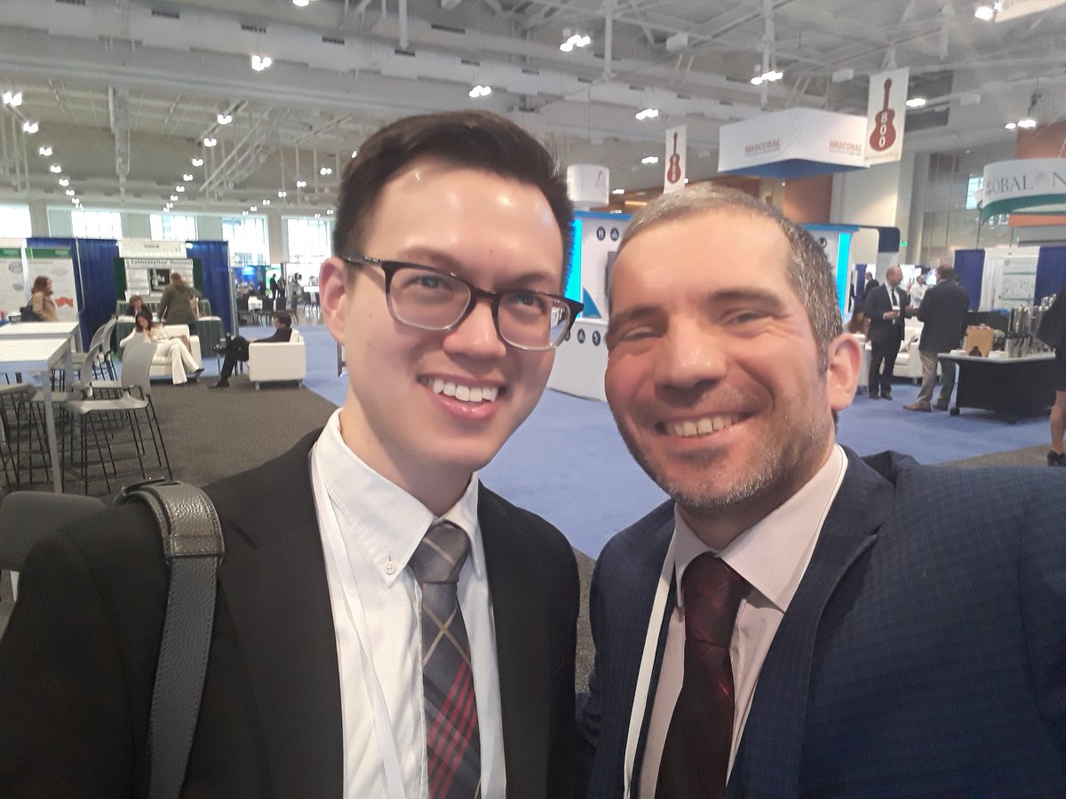 ZaherToumi's tweet photo. I met today (at last !!)the wonderful @AustinChiangMD . We discussed #bariatricendoscopy #gastricballoons #orbera #obalon after a deep discussion about social media. Had a quick #instagram tutorial too! Brilliant! #ow2018 #obsmuk https://t.co/wUQB6IbFpS