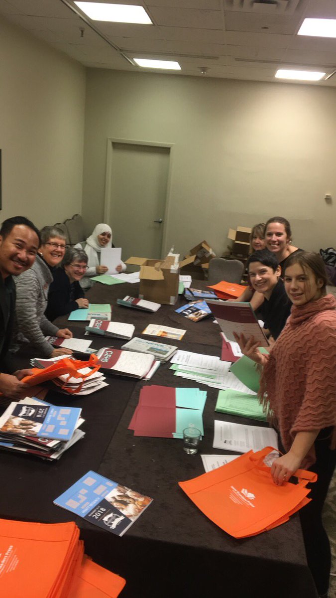 MELEdConference's tweet photo. Huge shoutout to our volunteer folder-stuffing crew for #meled2018!!! This conference would not be possible without all the generous time and energy from its many volunteers. If you see any of these individuals at our #meled conference, say a quick thank-you!!! https://t.co/5YSQ7oSGrz