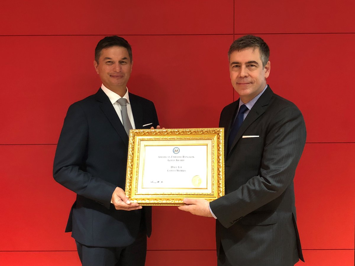 AMCHAMThailand's tweet photo. A big congratulations to AMCHAM Secretary, Dale Lee, for also receiving the U.S. Embassy Gold Award.
#AMCHAMThailand #Goldaward #USEmbassyTh https://t.co/LEoTrIta7n