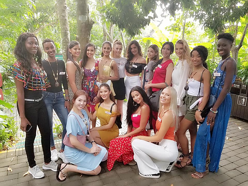 MissWorldVote's tweet photo. #MissWorld2018 Contestants - Road Trip Yanoda Rainforest &amp; Zhongliao Village🏞🏡🌄
Vote For Your Favorite Contestants Right Now: https://t.co/zDPxViFiRw🙏
#MissWorld
#MissWorld2018Sanya
#MissWorldVote
#MissWorld2018Vote😍🏆👑 https://t.co/XgTaUzKVmM