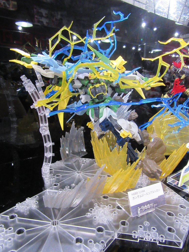 gundambase_t's tweet photo. ガンダムベース東京ショップゾーンでは
各種エフェクトパーツも取り扱っています！
1種類でももちろん、複数のパーツを組み合わせても
臨場感あふれる表現が可能です！
#gundambasetokyo https://t.co/3rGqxlgDDJ