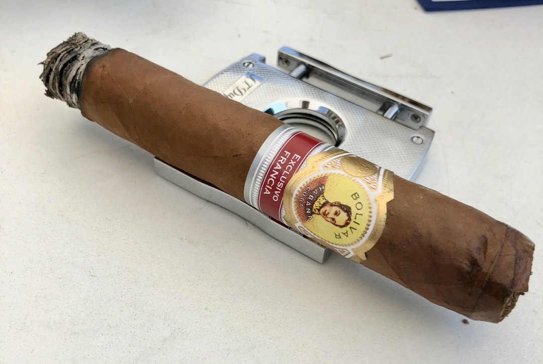 vtolacigars's tweet photo. Feeling French this Friday, (review coming soon)...

#frenchregional #cubancigars #bolivar #nowsmokng #monaco #cigartime #CIGARS #vtola https://t.co/m1aiouA8qt