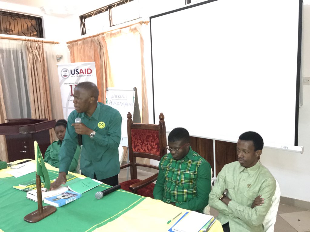 AlingoPeter's tweet photo. Ndg. Humphrey Polepole, CCM Secretary for Ideology and Publicity addressing CCM Youth leaders on leadership styles in Dodoma at a CCM Youth Leadership Training Workshop organized by IRI in collaboration with CCM Youth Wing (UVCCM) in Dodoma,Tanzania. https://t.co/BCBTbb4tI1