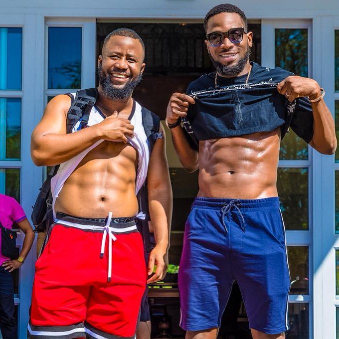 songamusic's tweet photo. This drop is 🔥🔥🔥!

Stream #SomethingForSomething by @iamdbanj featuring @CassperNyovest now on #SongaBySafaricom #NewMusicFriday

https://t.co/TGUBGlVMyc https://t.co/A6Pf0JUxRX
