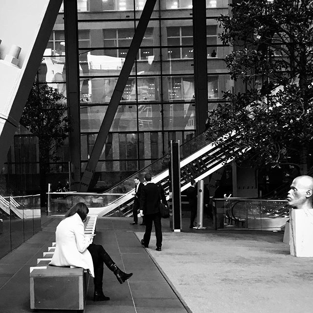 im_jdasilva's tweet photo. The Reader, The Watcher and The Walker•••
.
..
...
..
.
#art #blackandwhiteonly #bwphotography #bnwonly #bw_lover #bw_mania #bw_photoofthesay #bnwphotography #bw_society #blackandwhite #bw_captures #bnwmood #blackandwhitephotography #bnw_creatives #igers #igerslondon #igblac… https://t.co/VF5H6FCY42