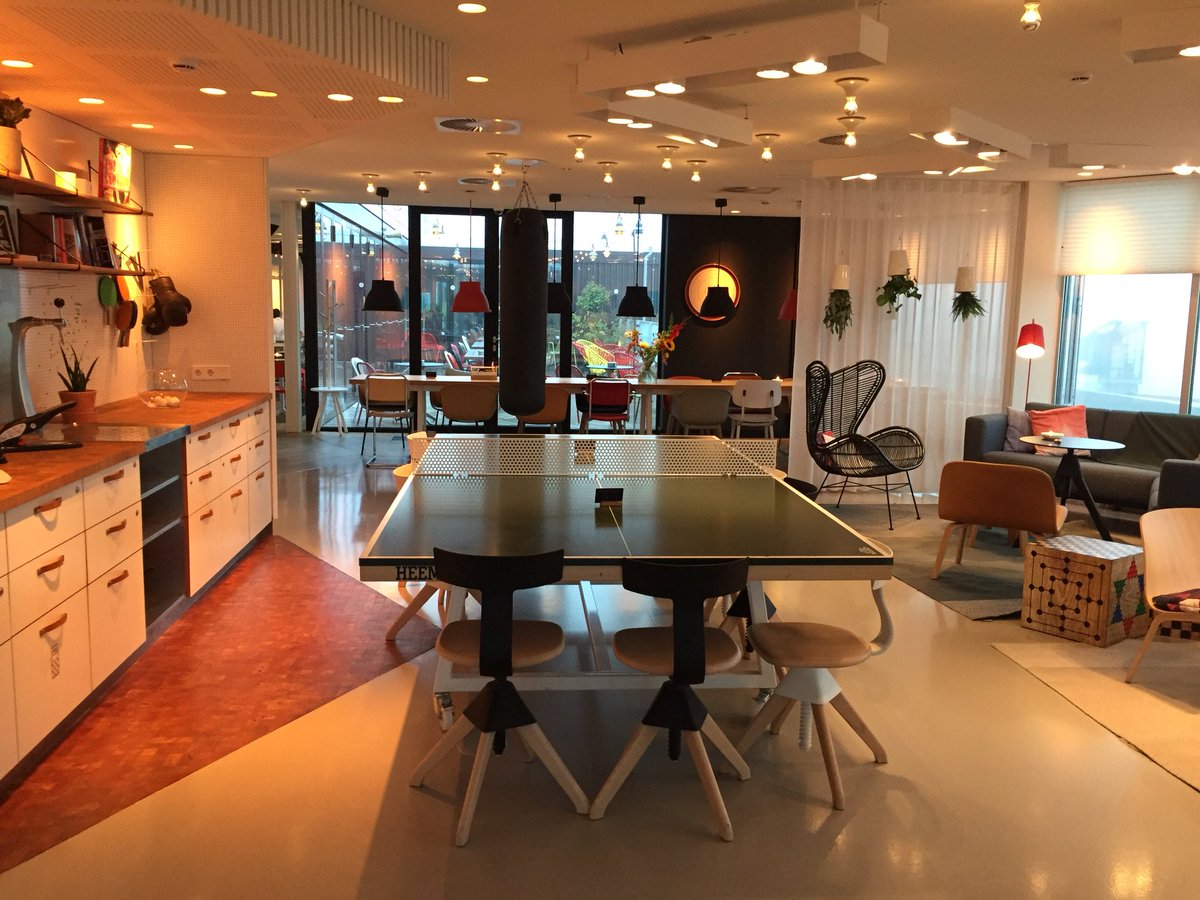 vivifywork's tweet image. Good morning #coworkingEU Interested in the future of coworking? You might want to check out the @LiveZoku hotel experience. It’s next to @WeWorkNL Metropool. They opened up 2 years ago their first coliving-coworking-workshopping space. youtu.be/zufCyRg_710