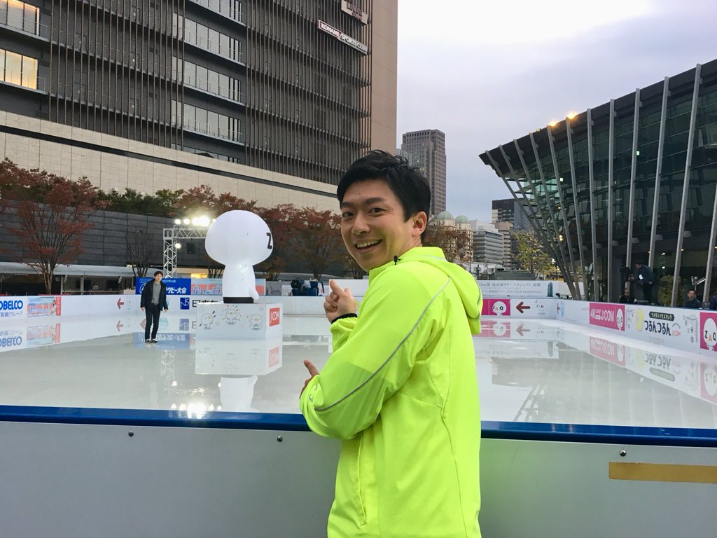 Mbsちちんぷいぷい 公式 グランフロント大阪 に スケートリンク が登場 このあと マエダ天気でご紹介 話題のスケーターの実演もあるよ つるんつるん 前田智宏 T Co H6btf7jdfj Twitter