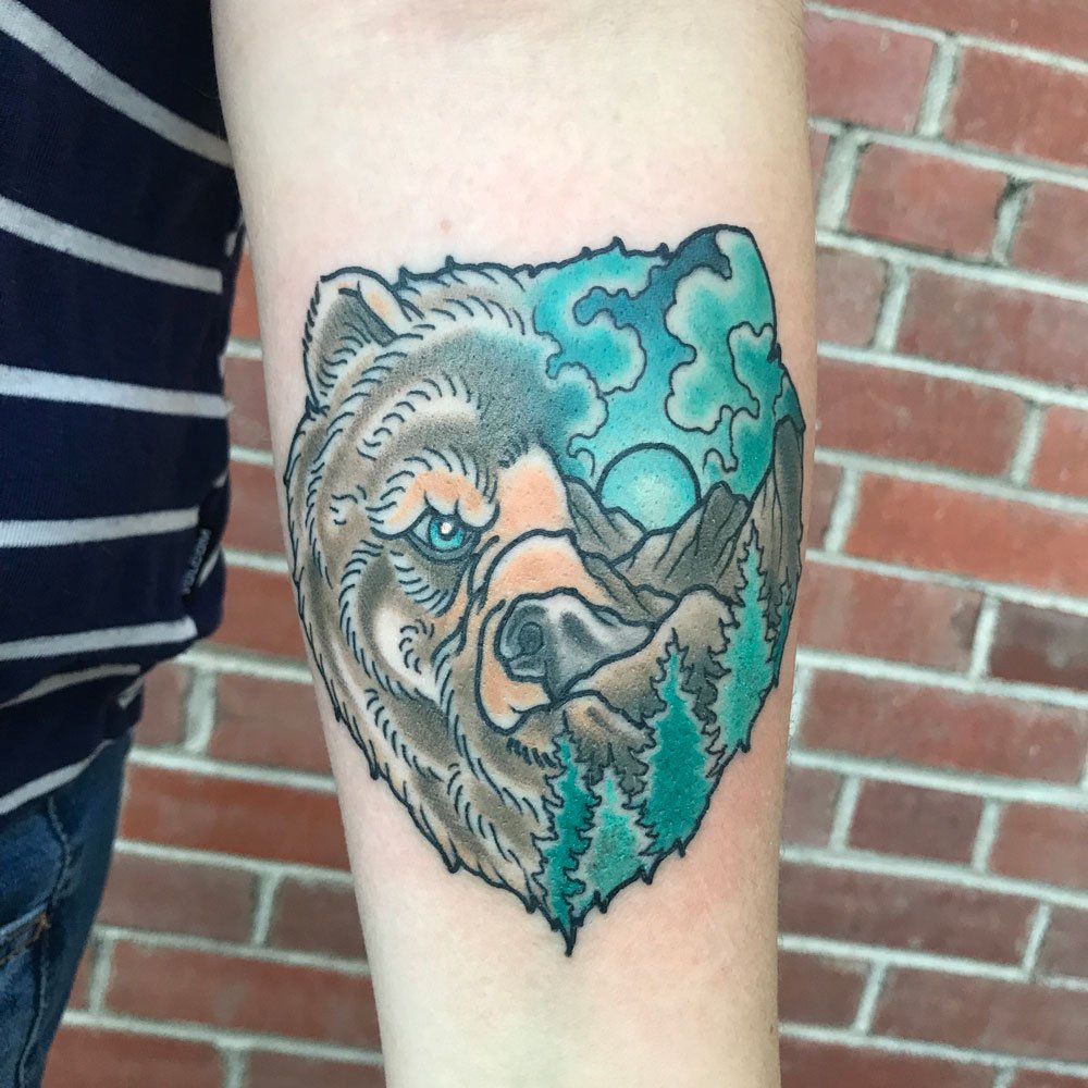 theROstudio's tweet photo. Teal Bear Head Scene  #americanatattoos #americantraditionaltattoo #bearheadscene #bearheadtattoo #beartattoo #bloodmoneyirons #bright_and_bold #canadiantattooartist #canadiantraditional #goodguysupply #lethbridgetattoo #lethbridgetattooartist #nectarfine https://t.co/tyvhbyMUrf https://t.co/SWZjcnfxoZ