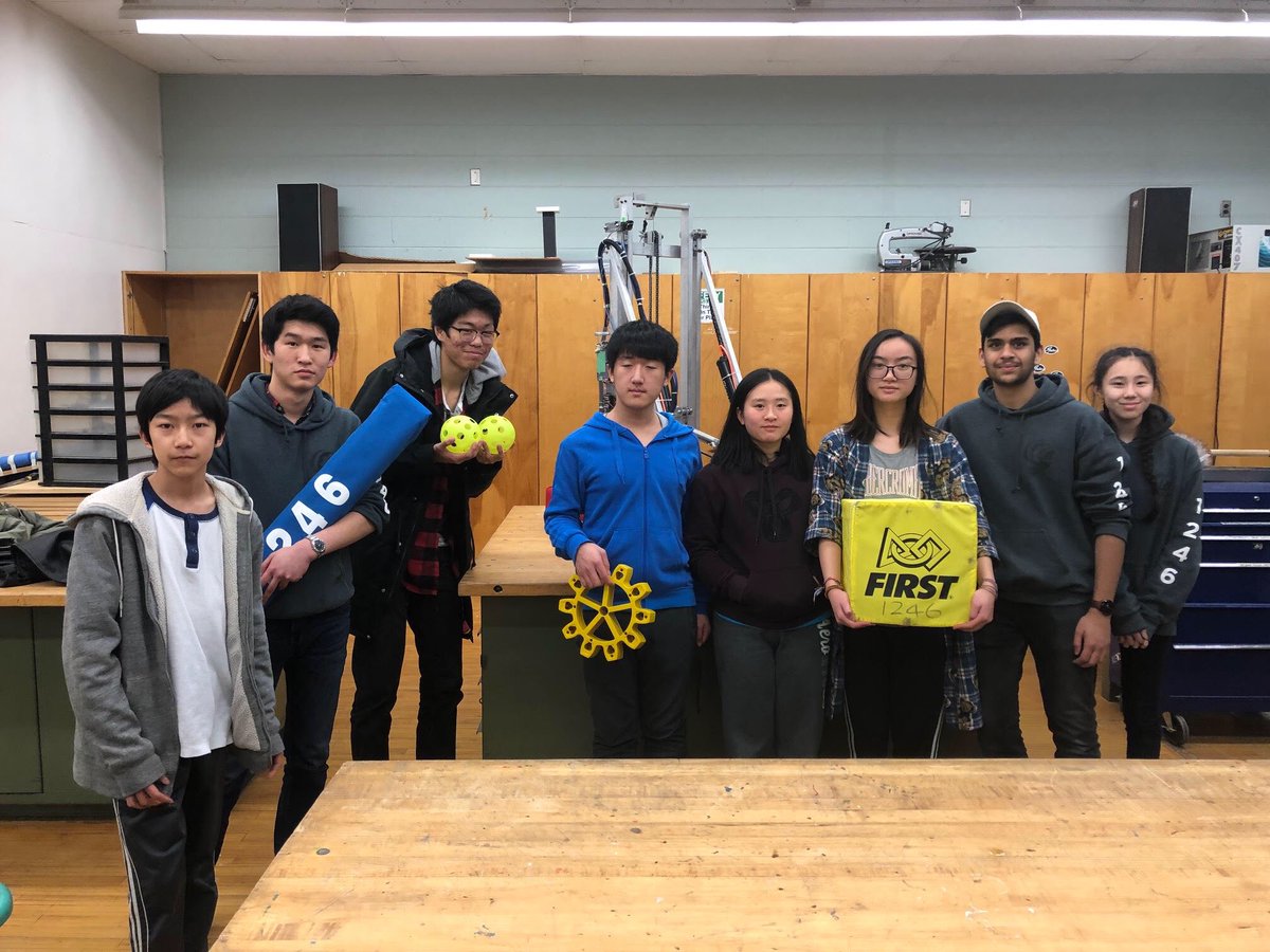 LancerTweet's tweet photo. Thanks to the Rotary Club sharing expertise on how being part of First Robotics will help them in so many ways in their future. #robotic #team1246 #thoms #pacitto https://t.co/gZkvwimc1c