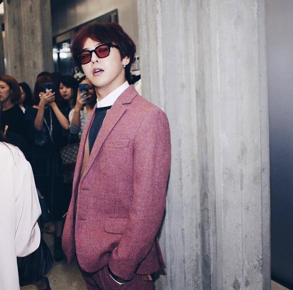 jiyongcountdown's tweet photo. [D-344]

이날 권지용 정말 무슨 일 있었나요 왜이렇게 예쁘죠 https://t.co/EiVyi9Z3FM