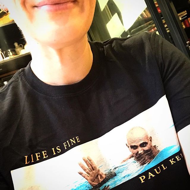 LissBEE_CPSP's tweet photo. Post excruciating-but-much-needed-massage, drinking ☕️ #LifeIsFine #AusMusicTshirtDay https://t.co/82iIJTLNSY