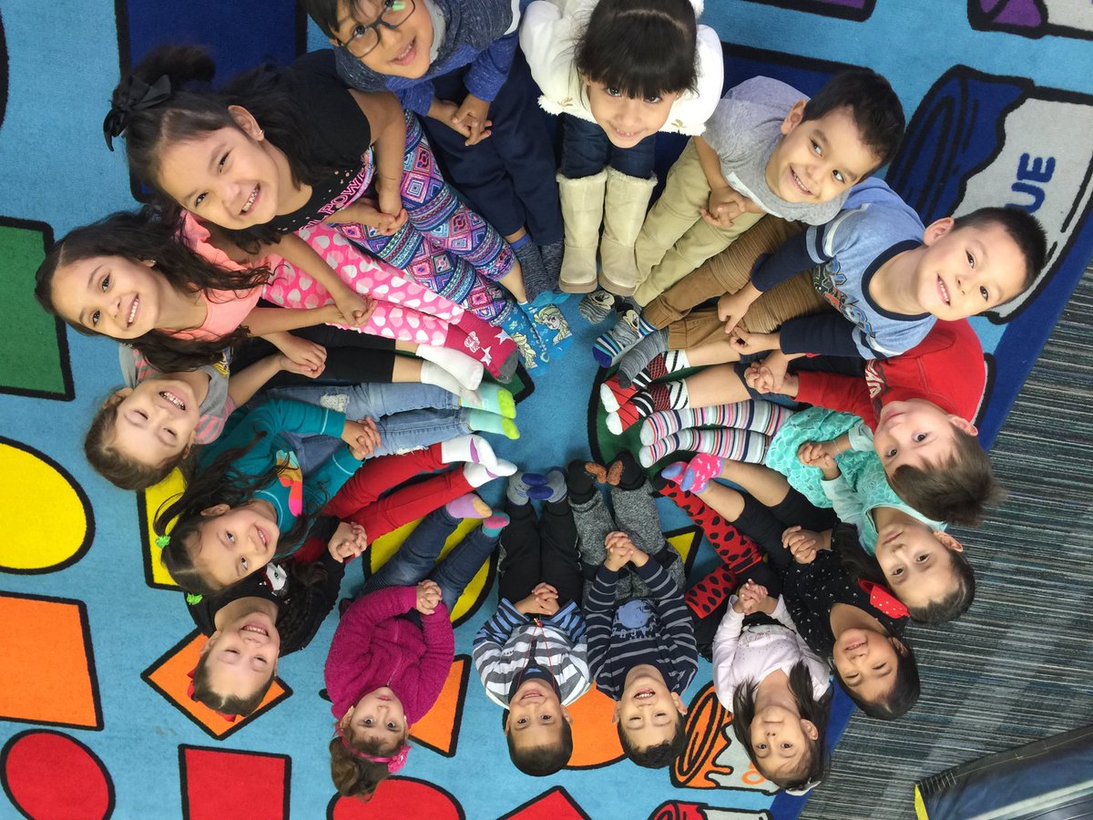 ecj10202's tweet photo. Silly socks day in Pre-k 🧦🎉🎈⁦@CFISDLieder⁩ #CFISDspirit #leopardsShine usa #prek https://t.co/xDxiszaaG9