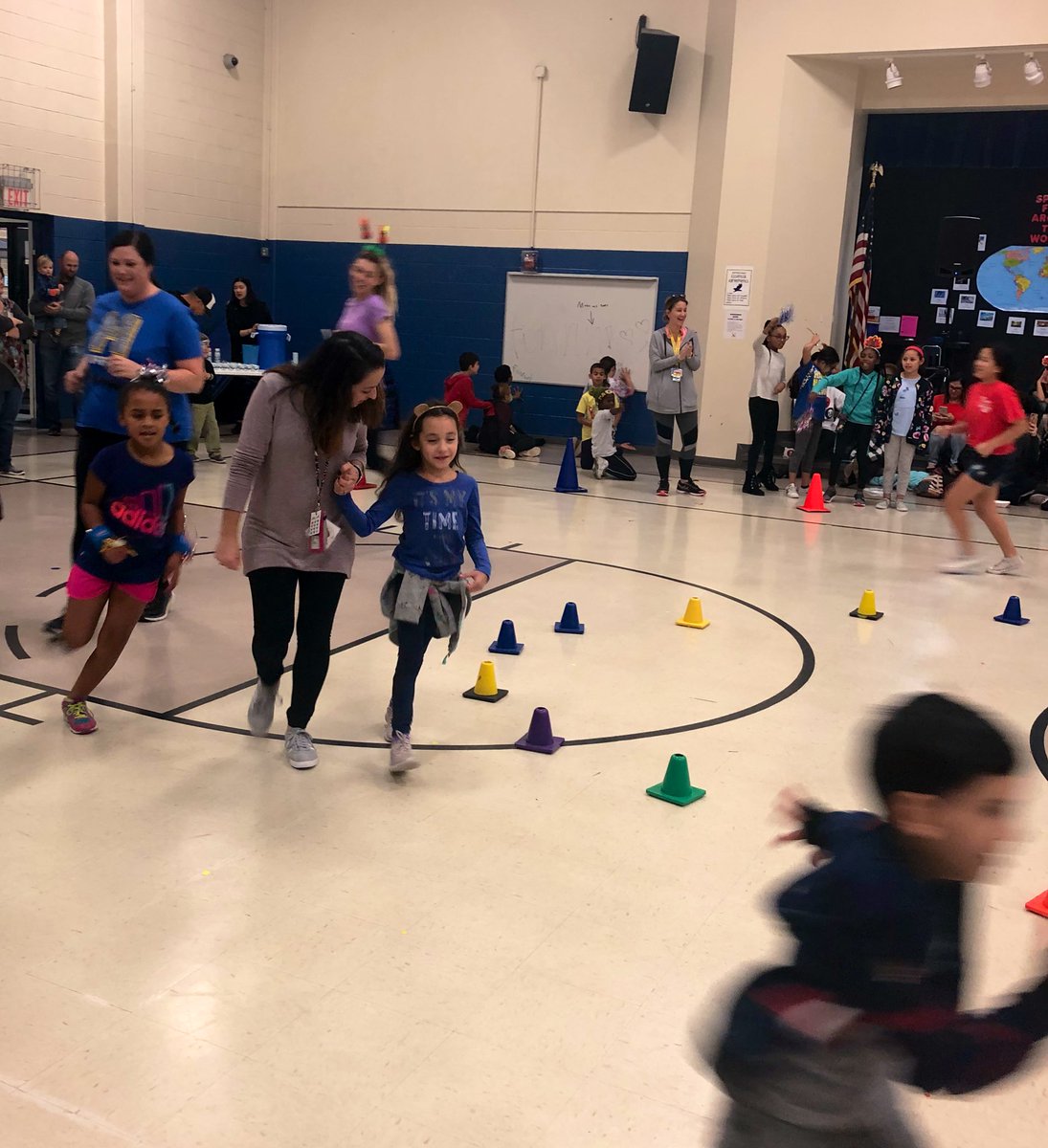 HuffmanPACE's tweet photo. Fun Run fun!! Thank you @huffmanpta for another amazing event! #IBunstoppable #HuffmanPYP https://t.co/G797FSB0Px