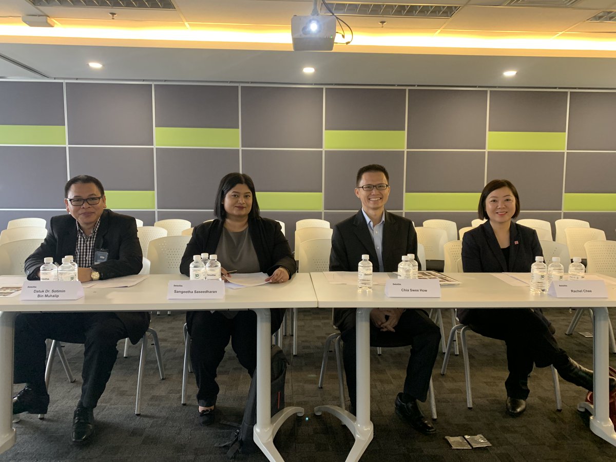 michellekc1111's tweet photo. @ACCAMalaysia is once again the proud sponsor of #DTC2018! We are here at the finals today with Rachel Chee, Regional Consultant, ACCA ASEAN ANZ &amp; Aishu Malar, Sr Manager-Members alongside an esteemed panel of judges from @DeloitteMY @LHDNM @WoltersKluwerMY https://t.co/FMTfUwygMU