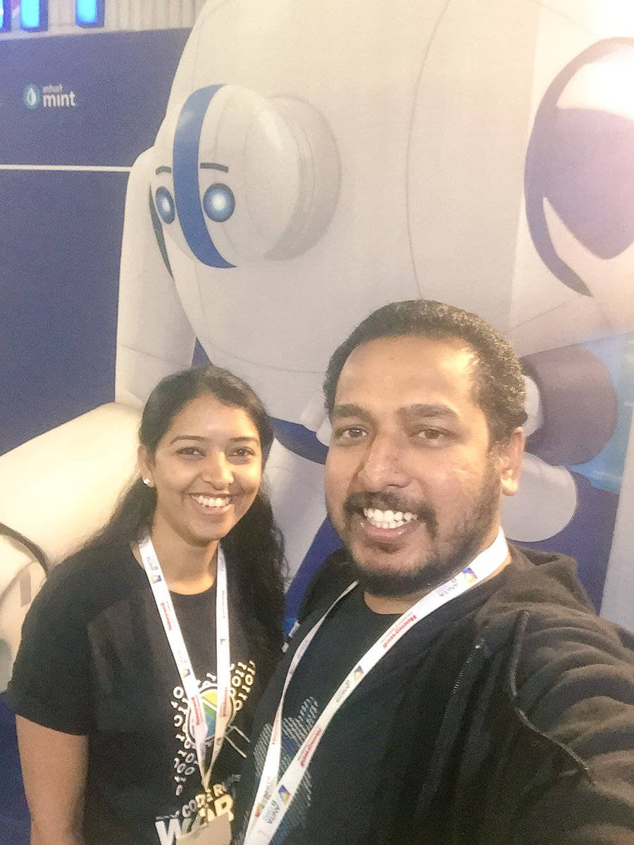 swathi_08's tweet photo. When friends meet or rather #SAP meets #intuit.. #GHCI18 #LifeAtSAP #intuitgiant https://t.co/YlBlWu7tDj