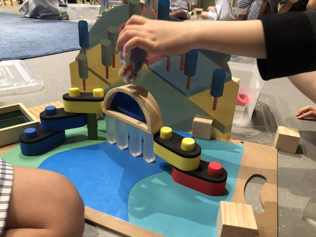 c_schaepman's tweet photo. Dot needs help to cross the fast flowing river. The Preps @MGGS_SouthYarra worked in pairs and small groups to build a safe structure for her to cross. Thanks @scienceworks_mv for a great day! #mggs_morris https://t.co/t3oNkYQZwC