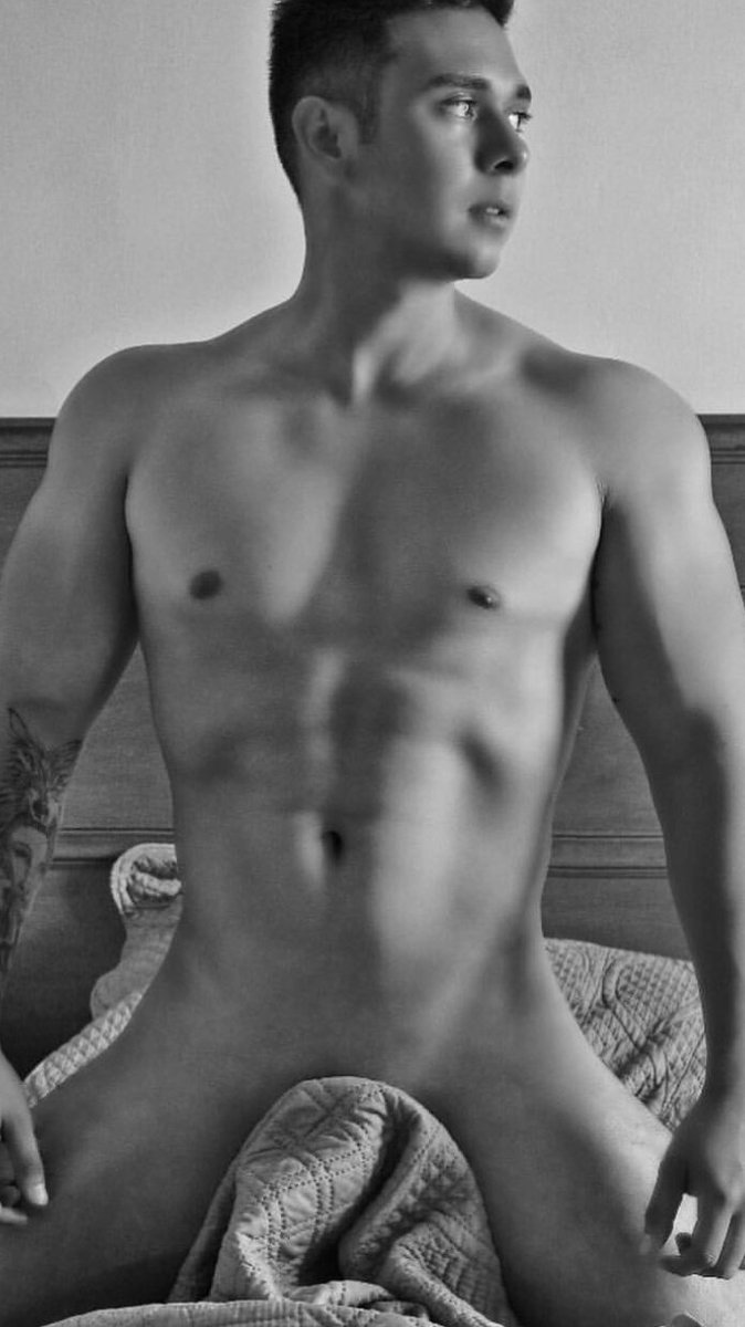 _lacomaye's tweet photo. Juan Carlos 😍😍😍😍😍😍😍😍😍 https://t.co/ybVZyg6IIN