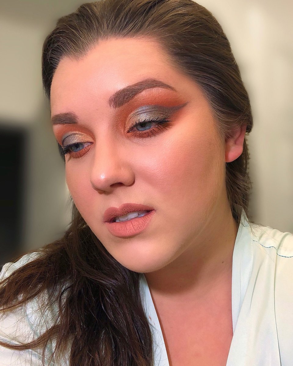 whamglamtymaam's tweet photo. like a daggah! 🗡
@Clinique #evenbetter CreamWhip
@ColourPopCo #nofilter #concealer // #perceptionpalette // #marpalette
@MakeupRevUSA #goldensugar2
@toofaced #betterthansex
@BenefitBeauty #goofproofbrow
@beautybakerie #lipwhip Honey 🍯
#KittenBossCosmetics #singleshadow Cat Nap https://t.co/xNe4FC9W0T