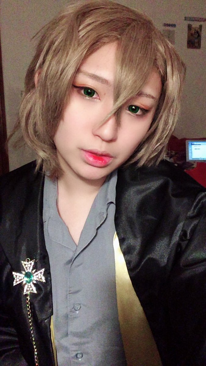 clearscopes's tweet photo. Hello folks. I'm Gena, I’m Korean, and I like to cosplay. I really like idols and 2 suffer. I love Masumi and I hope he knows that. Also I’m a barista and I love coffee https://t.co/VieiGwcvKB