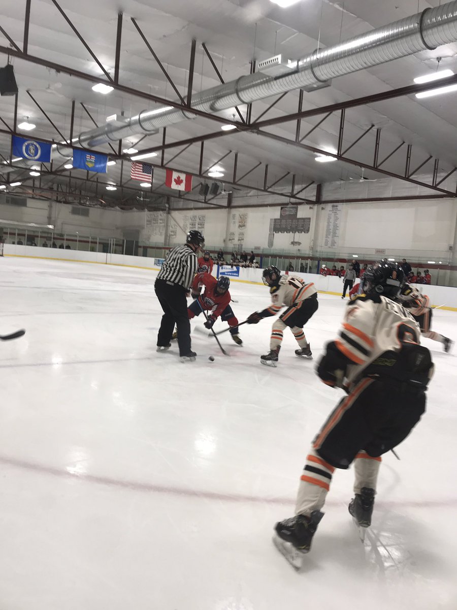 U15AAALancers's tweet photo. 8 minutes left in 2 still 1-1
#letsscore https://t.co/SOTr7lKVkT