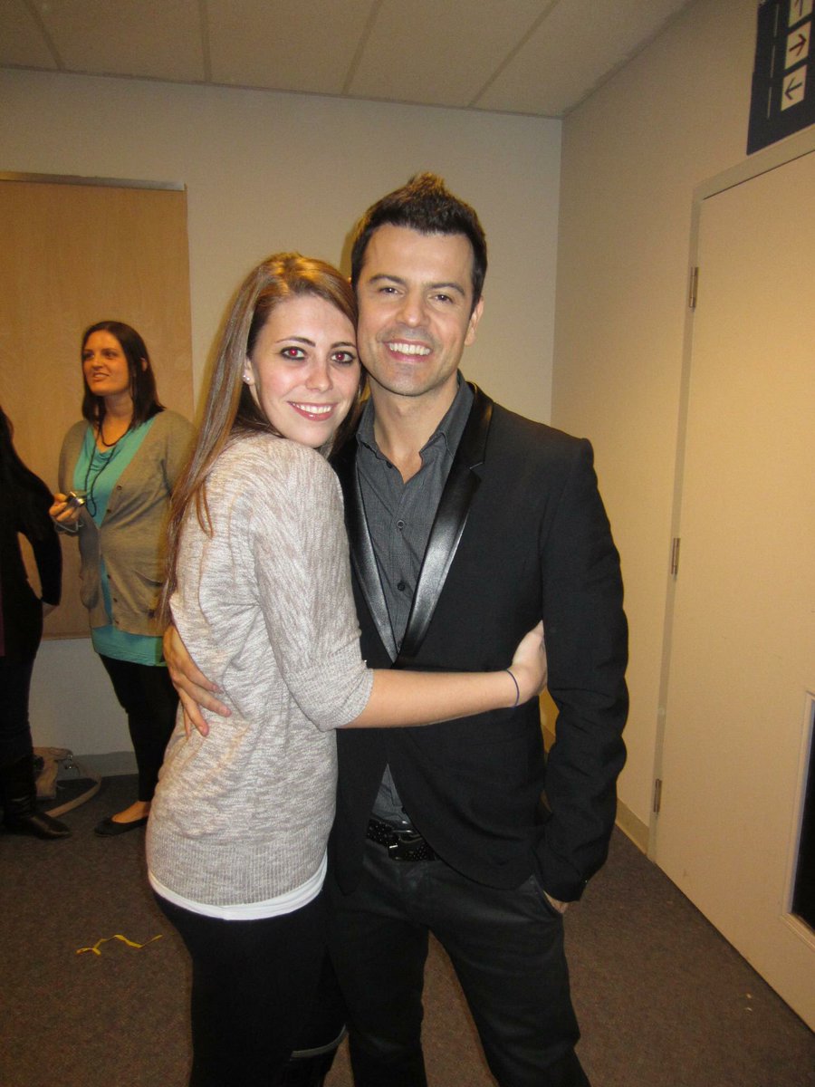 Adena_k's tweet photo. @jordanknight 7 years later and these pictures still make me SO HAPPY!! #CMCFinale #NKOTBPJs#JordanKnightTouchedMe #Tingles #Toronto https://t.co/K9KayZWn1l