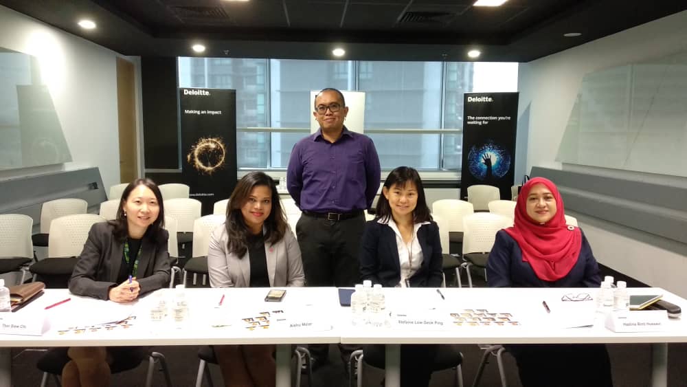 michellekc1111's tweet photo. @ACCAMalaysia is once again the proud sponsor of #DTC2018! We are here at the finals today with Rachel Chee, Regional Consultant, ACCA ASEAN ANZ &amp; Aishu Malar, Sr Manager-Members alongside an esteemed panel of judges from @DeloitteMY @LHDNM @WoltersKluwerMY https://t.co/InODrYVQz2