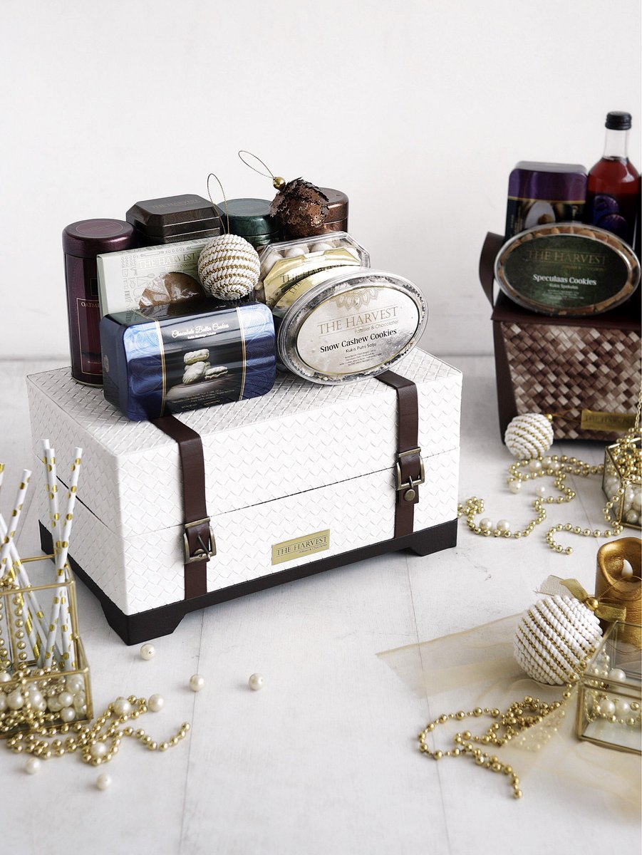 theharvestcakes's tweet photo. Ungkapkan rasa terima kasih dan rayakan prestasi dengan Hamper ‘EXECUTIVE’ ini. Segera pesan sebelum kehabisan!
#TheHarvestCakes #FestiveCelebration #Hamper
#Hampers #christmas #newyear #AlwaysSurprising https://t.co/uHYWDTbzqh