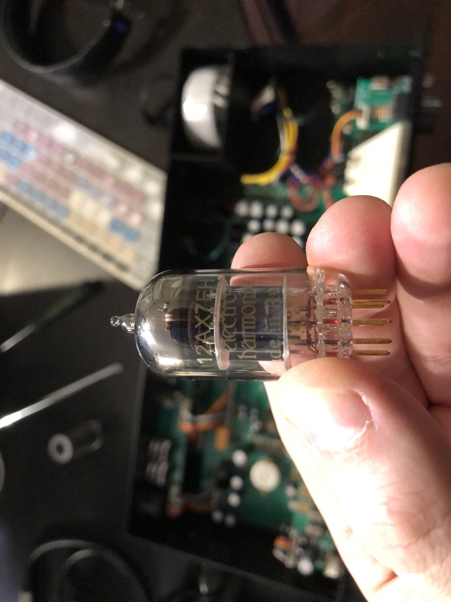 ZeroDistraction's tweet photo. On loan, the @ARTProAudio Voice Channel. Replaced the generic input tube with an electro-harmonix gold. Overall build is pretty good. Sturdy metal chassis &amp; nice feeling metal knobs/pots. VU and peak meter are a nice combo. #artproaudio #voicechannel #recordingstudio #podcasting https://t.co/BC0OaQBmrB