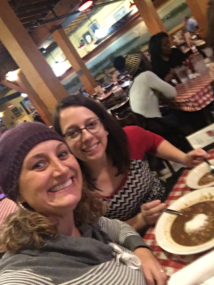 SraHarryPotter's tweet photo. Inspired by the opportunity to work/eat/play with people from other states at #ACTFL18! #kswla  #flam #unselfiechallenge https://t.co/TuS91kUE99