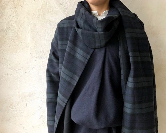 omotesando_nr's tweet photo. POOL BY CLASS ダブルフェイスコート
冬の定番ブラックチェック柄を用いたコート。
柔らかなタッチのウール素材で着心地も抜群です。
コートの首元にはマフラー付きで、そのまま垂らしたり、ぐるっと巻いたりと、着方のアレンジをお楽しみいただけます。
#nestRobe #ネストローブ #POOLBYCLASS https://t.co/eEA3rcBicU