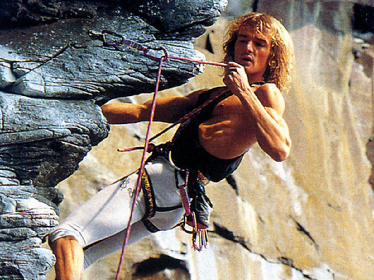 loscarponecai's tweet photo. 📅 #AccaddeOggi
Lo chiamavano "il biondo": il francese #PatrickEdlinger, morto il #16novembre 2012 a causa di un incidente domestico, fu figura leggendaria e pioniere dell'#arrampicata sportiva tra la fine degli anni Settanta e l'inizio degli anni Ottanta https://t.co/osQ699yFit