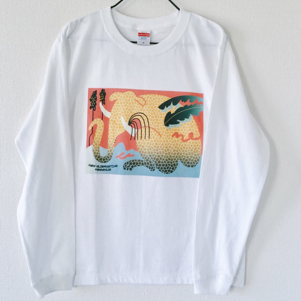 newalternative_'s tweet photo. 【NEW ARRIVAL】
Keeenue × NEW ALTERNATIVE オリジナルロングスリーブTシャツ
https://t.co/PBrXT4FLwz

Keeenue × NEW ALTERNATIVE オリジナルトートバッグ
https://t.co/TnPcnfYTb9 https://t.co/eeGNNSv8ct