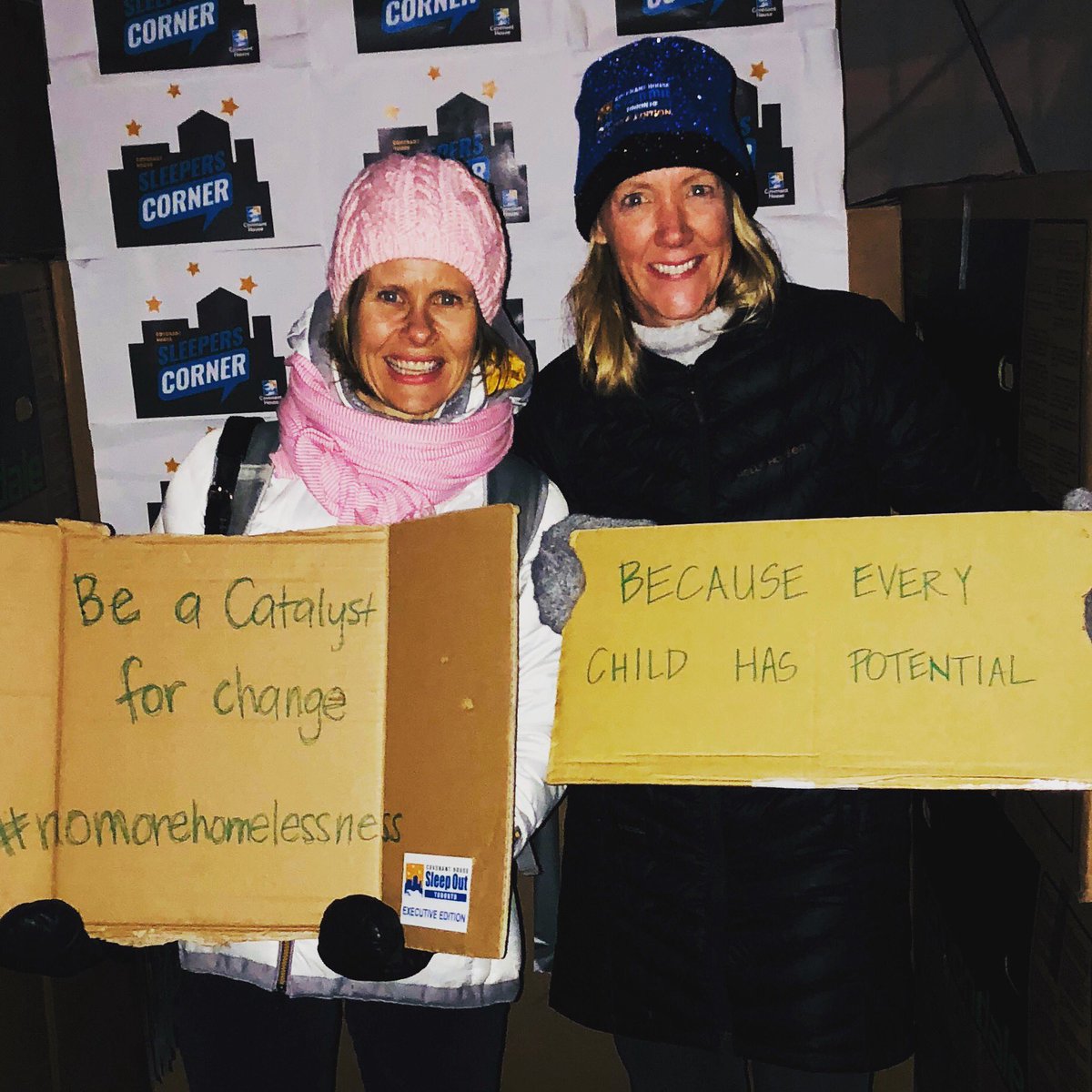 TamaraDFinch's tweet photo. #WhyWeSleepOut @CovenantHouseTO @Catalyst_CA https://t.co/tjBWCAM8wW
