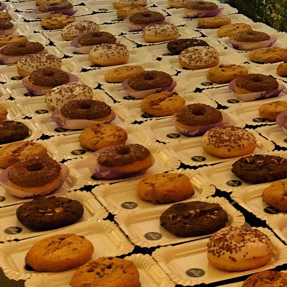 milenaabd's tweet image. Prosle nedelje Lisabon i #websummiit juce Novi Sad i otvaranje 27 #mcdonalds restorna od danas do nedelje Subotica i #webiz ....kolacici su neophodni da se sve izdrzi... Dobro jutro!