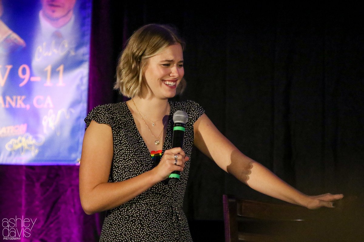 cptnswan_ouat's tweet photo. Photos from #OUATBur are finally up on my Flickr! Got pics of Colin, Tiera, Rose, Bex, Sean, Andy, and Jared :D ENJOY FRIENDS ❤️https://t.co/9ViKxpox0Q https://t.co/2jKzJf28lY