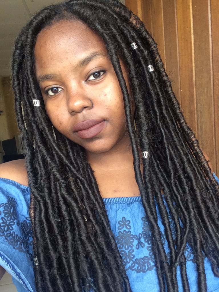 PreshTshivhi's tweet photo. I’m based in Johannesburg south (naturena ) and I do #Fauxlocks // #GoddessLocks //#Marleylocks for R300 and #BoxBraids// #Crotchetlocks // #JumboBraids and #Twistedbraids for R150...I do house calls as well.
#GirltalkZA #GirlCode #GirlbuyZA #Hair #Fauxlocs #Beauty #MommyTalkZA https://t.co/74WVCPsive