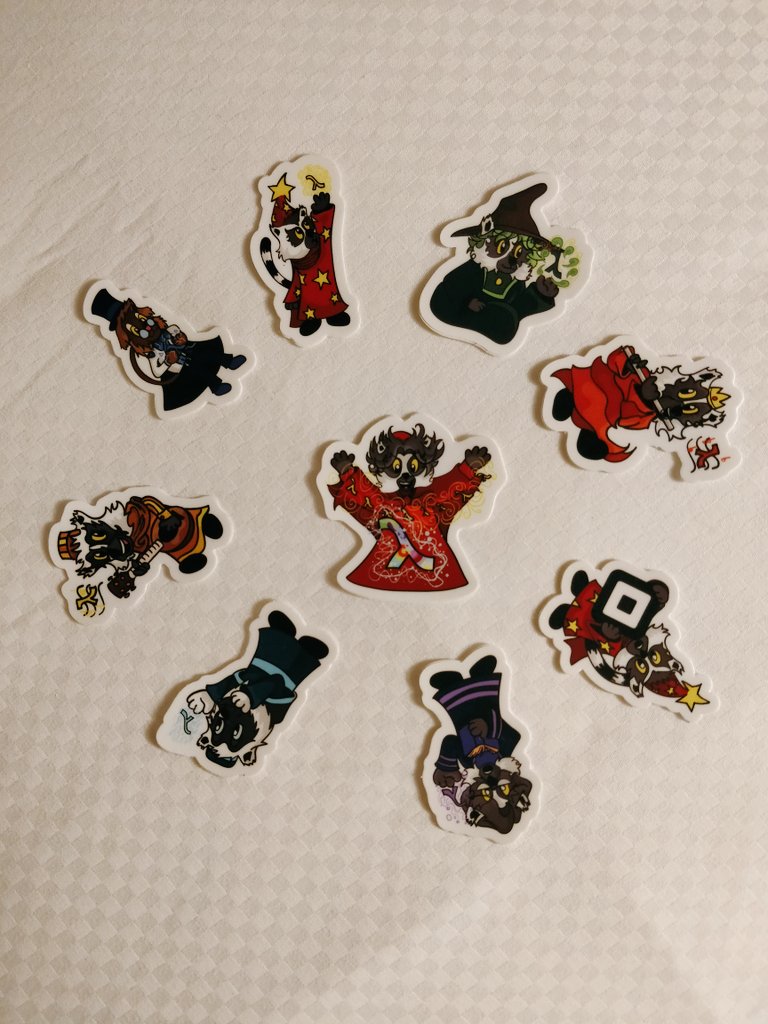 torisstoryy's tweet photo. Had so much fun collecting all the #Lemursofrubyconf 🤓 Thanks @SquareDev for taking conference stickers to the next level! 🙌 https://t.co/1Z6d4Tgffa