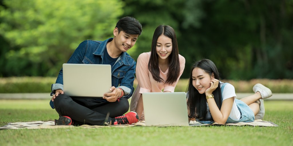 QLDEducation's tweet photo. Parents – are your teens starting to think about their future study or career? For helpful tips on guiding them in their choices visit https://t.co/goFscgJnr5 https://t.co/fMFhSMq0BF