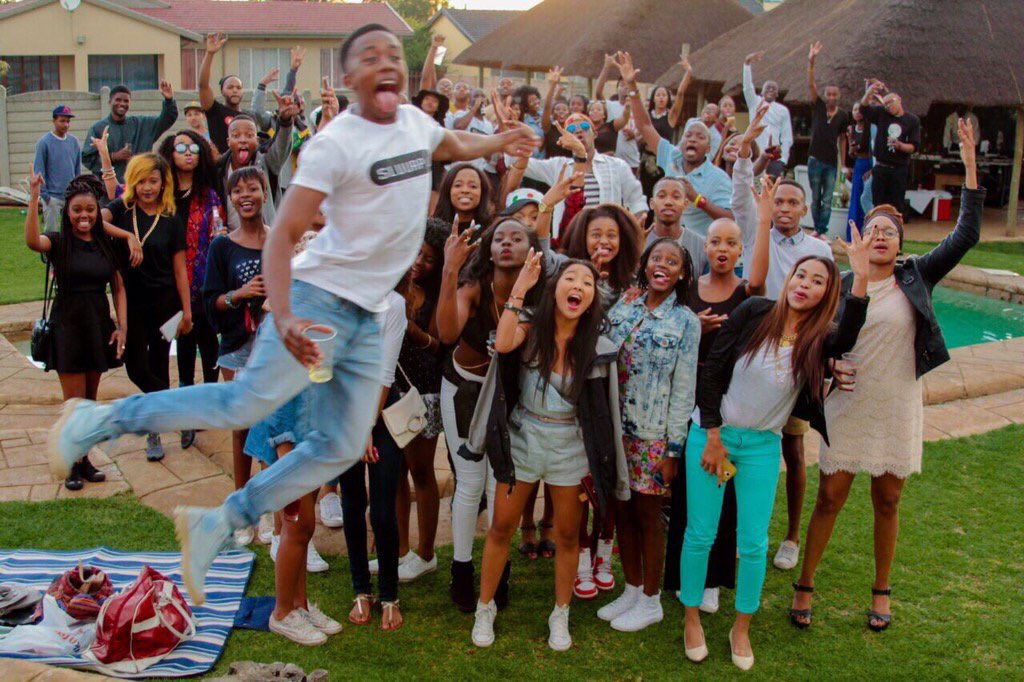 Inthemix_vibe's tweet photo. Let’s do a #FlashBackFriday
Share a picture of you attending the annual #LetsLetLuse party or any of the past #InTheMix events.
We will start💥😁
Look @dumantando20 @SizLifestyle
Join us for the next annual #LetsLetLuse brought to you by #InTheMix 💥
#InTheMixSoweto https://t.co/XHSaIdgGtg