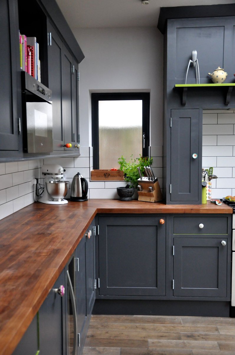 Rindigo_Inc's tweet photo. If you have a tiny kitchen here are a few examples of how to fall in love with the space.
#kitchen #kitchendecor #kitchendesign #kitchendecoration #homedesign #homedecoration #renovation 
https://t.co/fpOWJlLEGa https://t.co/kCqvy4cl9j