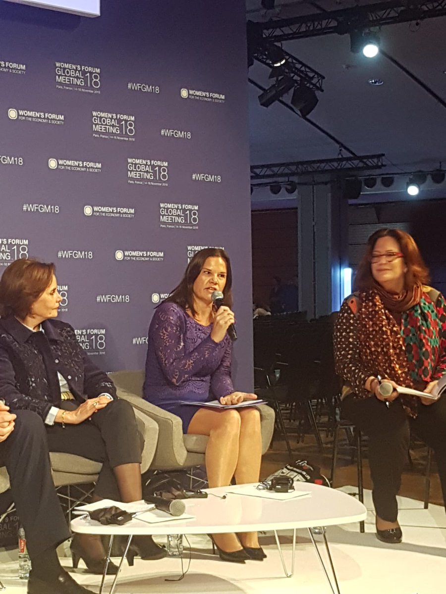 Womens_Forum's tweet photo. “Use your voice, speak to advisors, make noise about this because it has to come from us” Jessica Robinson CEO &amp; Founder of @moxiefuture #WomenFinancialSecurity #WFGM18 https://t.co/7RvzhTyT81