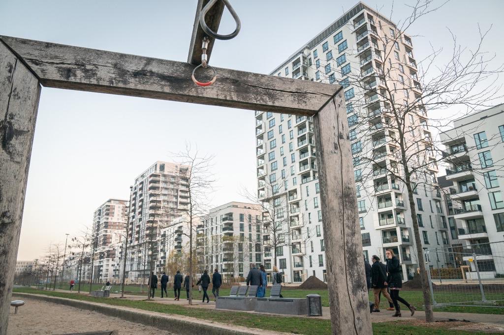 BjornLugthart's tweet image. Met o.a. @GemeenteDenHaag @GemeenteDelft @HTM_Reisinfo op pad in Düsseldorf om inspiratie op te doen voor hoogwaardig OV en aandacht te vragen voor alle regionale Rijswijkse verkeersvraagstukken. #partnerschap #eenregio @Metropoolregio #samensterk