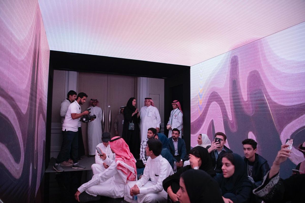 لأخي معالي وزير التجارة <a href="/malkassabi/">ماجد القصبي | Majid Al-Kassabi</a> وافر الشكر على زيارته لـ #منتدى_مسك_العالمي وحضوره لجلساته، ودعمه للشباب القائمين عليه.