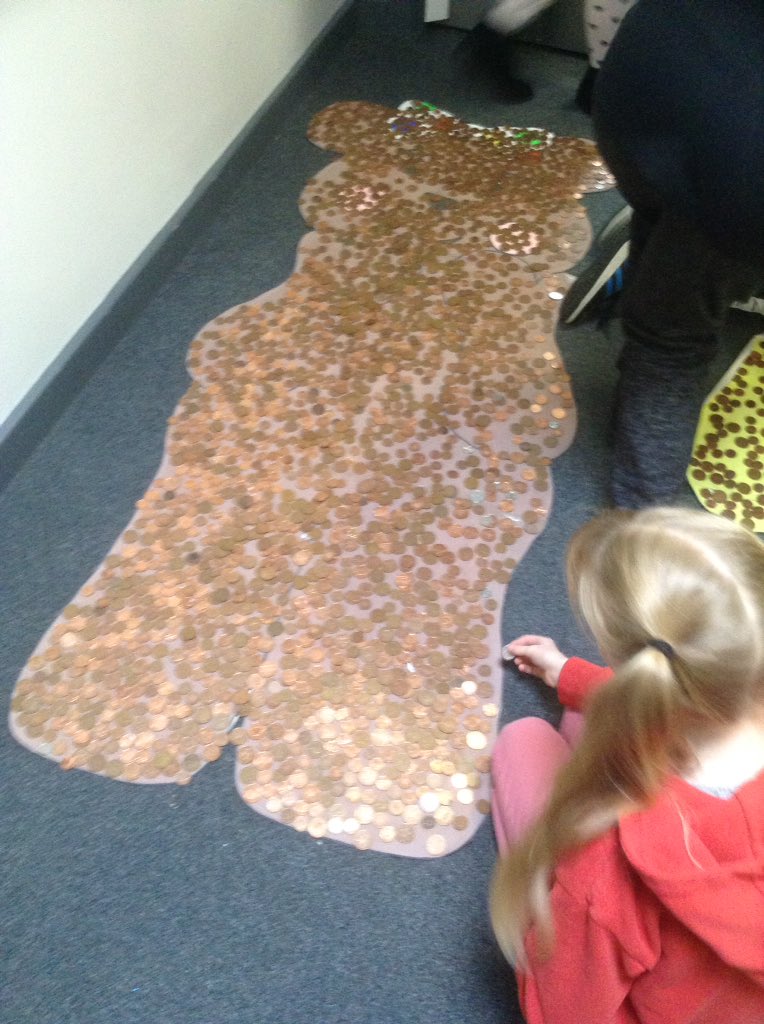MrsTalbotJLPS's tweet photo. And we are full! Just the gaps to fill! Great effort JLO #jlorocks #childreninneed2018 #pudsey #blush #generous #kind #thankyou https://t.co/XBOht4YzIW