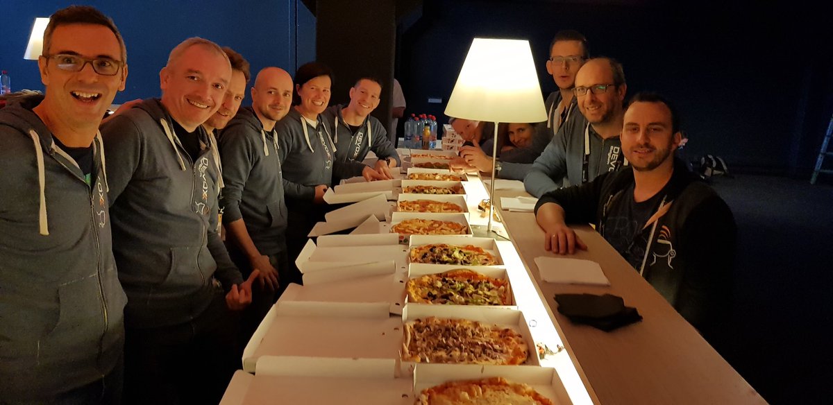 Devoxx's tweet photo. Pizza time! #ItsAWrap #SeeYouNextYear https://t.co/dNx6hirrML